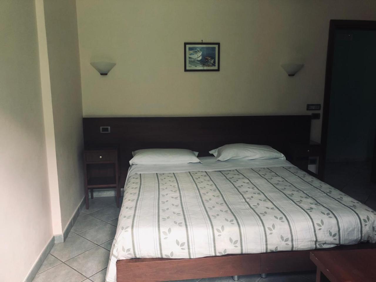 Hotel Elisabetta Castellammare di Stabia Luaran gambar